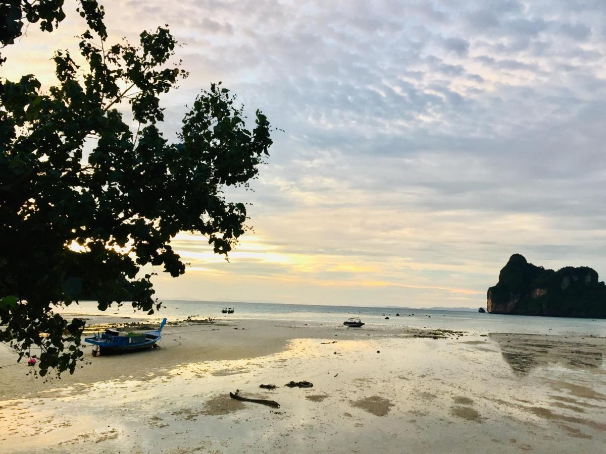 Dee Dee Sea Front Hostel Νησί Phi Phi Εξωτερικό φωτογραφία